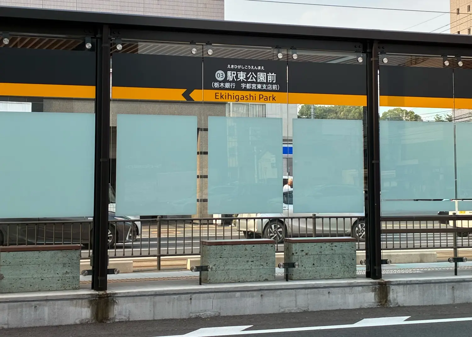 LRT東口付近の表示2